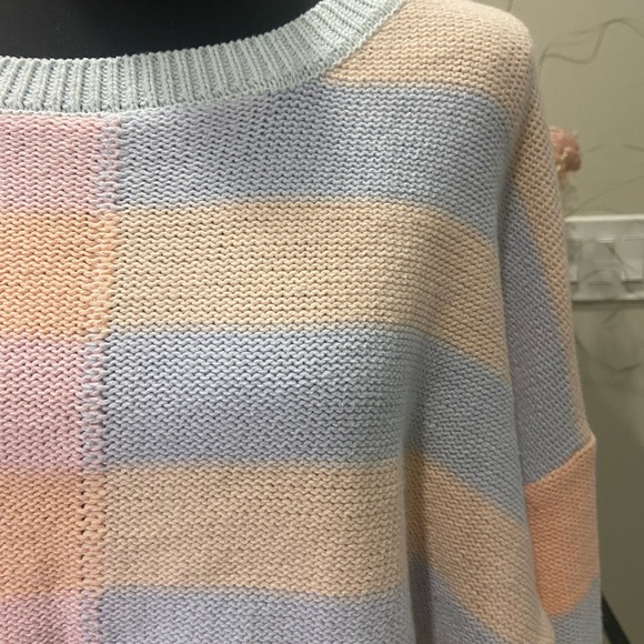 Le Lis Multicolor Striped Sweater - Picture 2 of 5